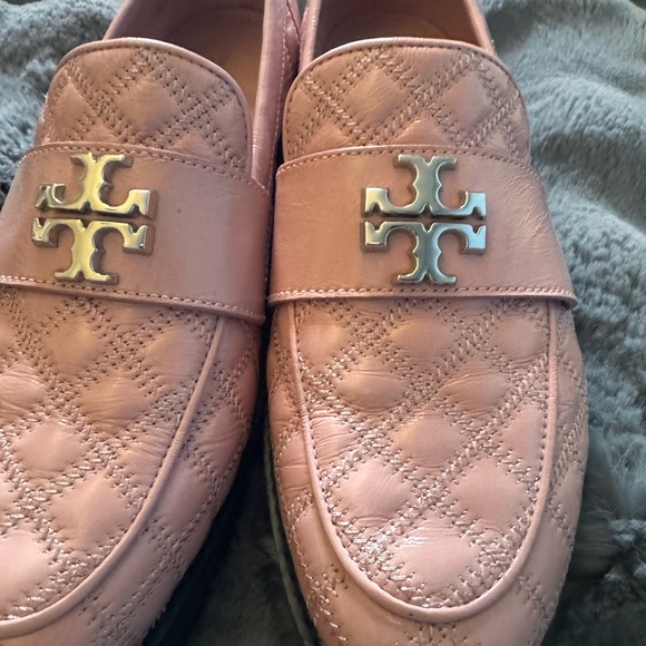Tory Burch Black Sole with Logo - Picture 2 of 8
